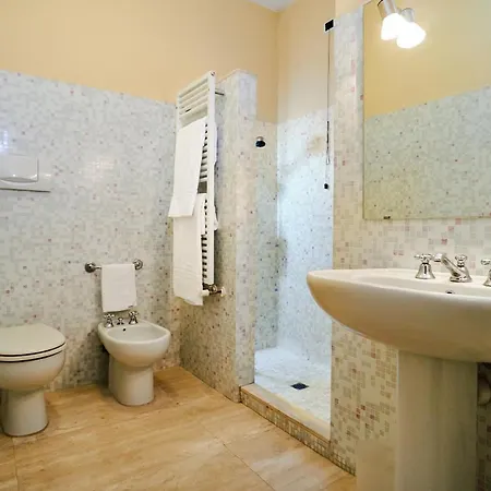 公寓 Sleeps 8 Pool Air Con 马格拉新堡