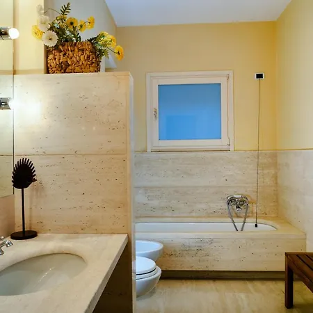 公寓 Sleeps 8 Pool Air Con *